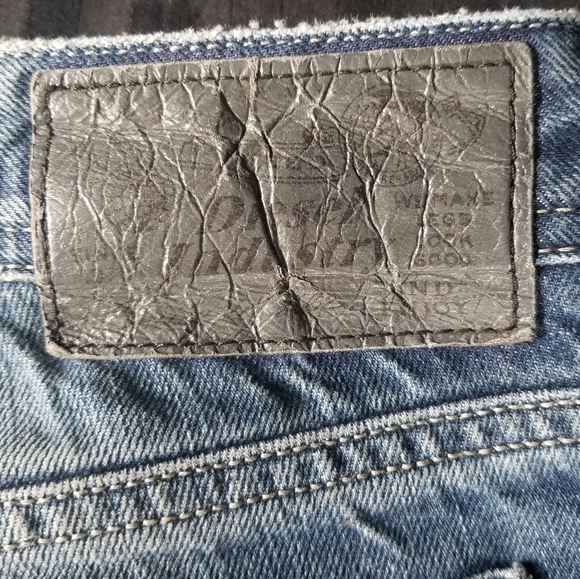 Diesel "Zathan" Jeans - Picture 9 of 12